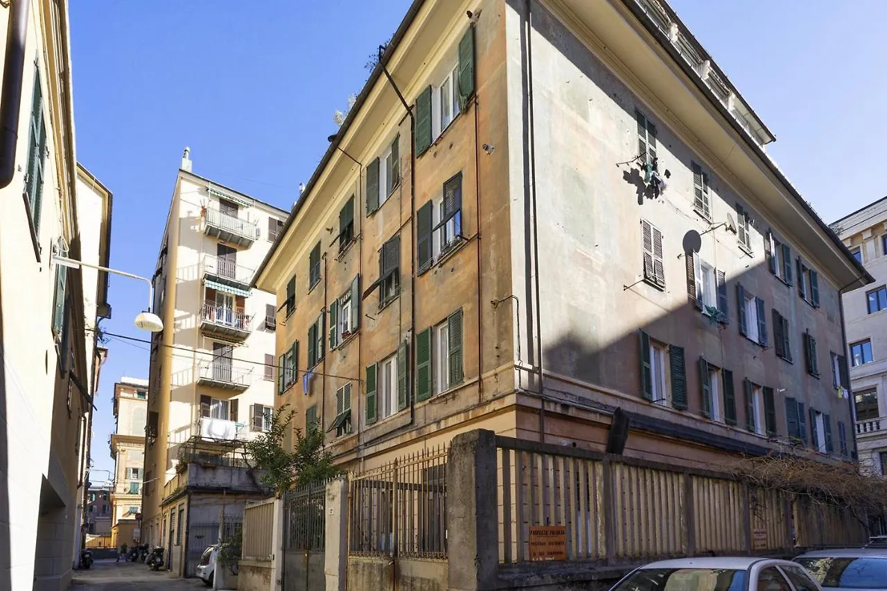 Central & Cozy Apartment By Wonderful Italy Genoa