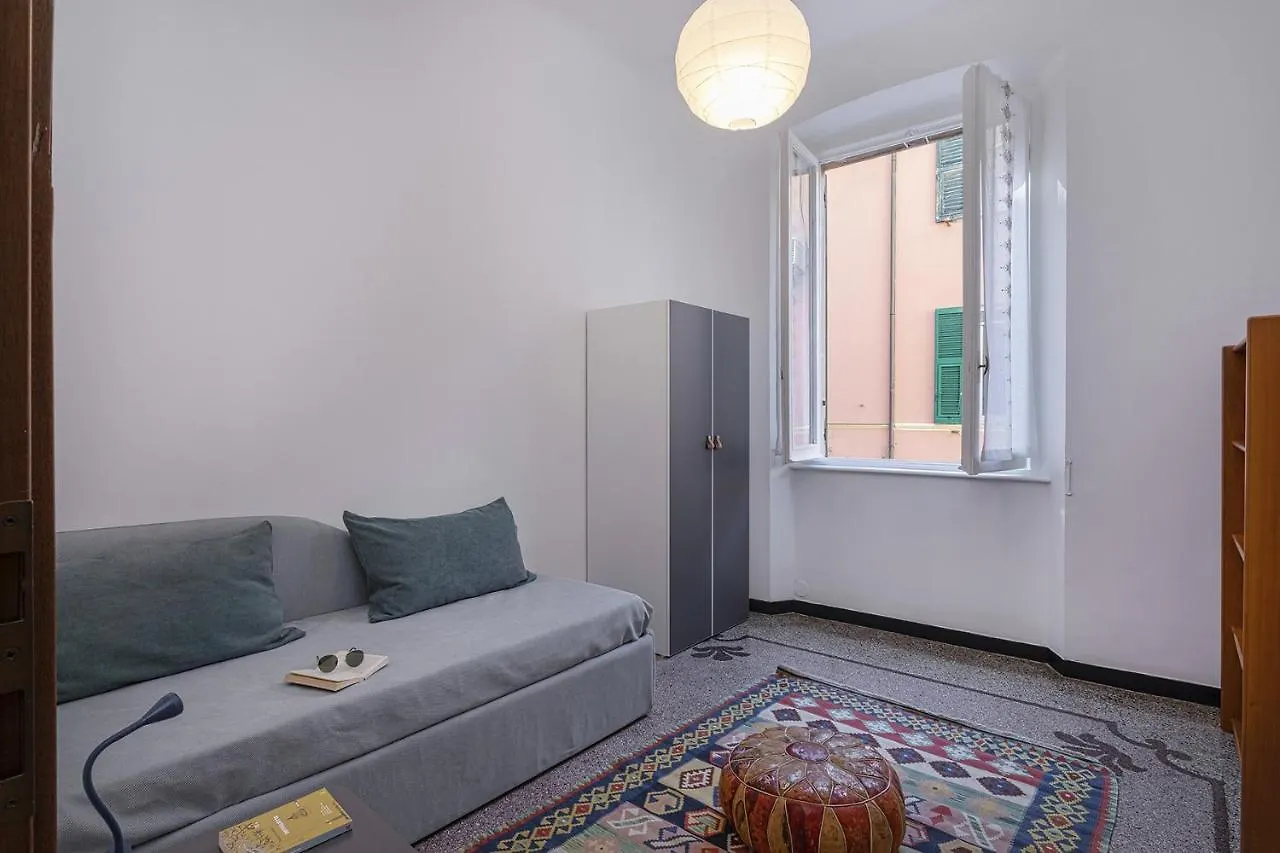 Central & Cozy Apartment By Wonderful Italy Genova