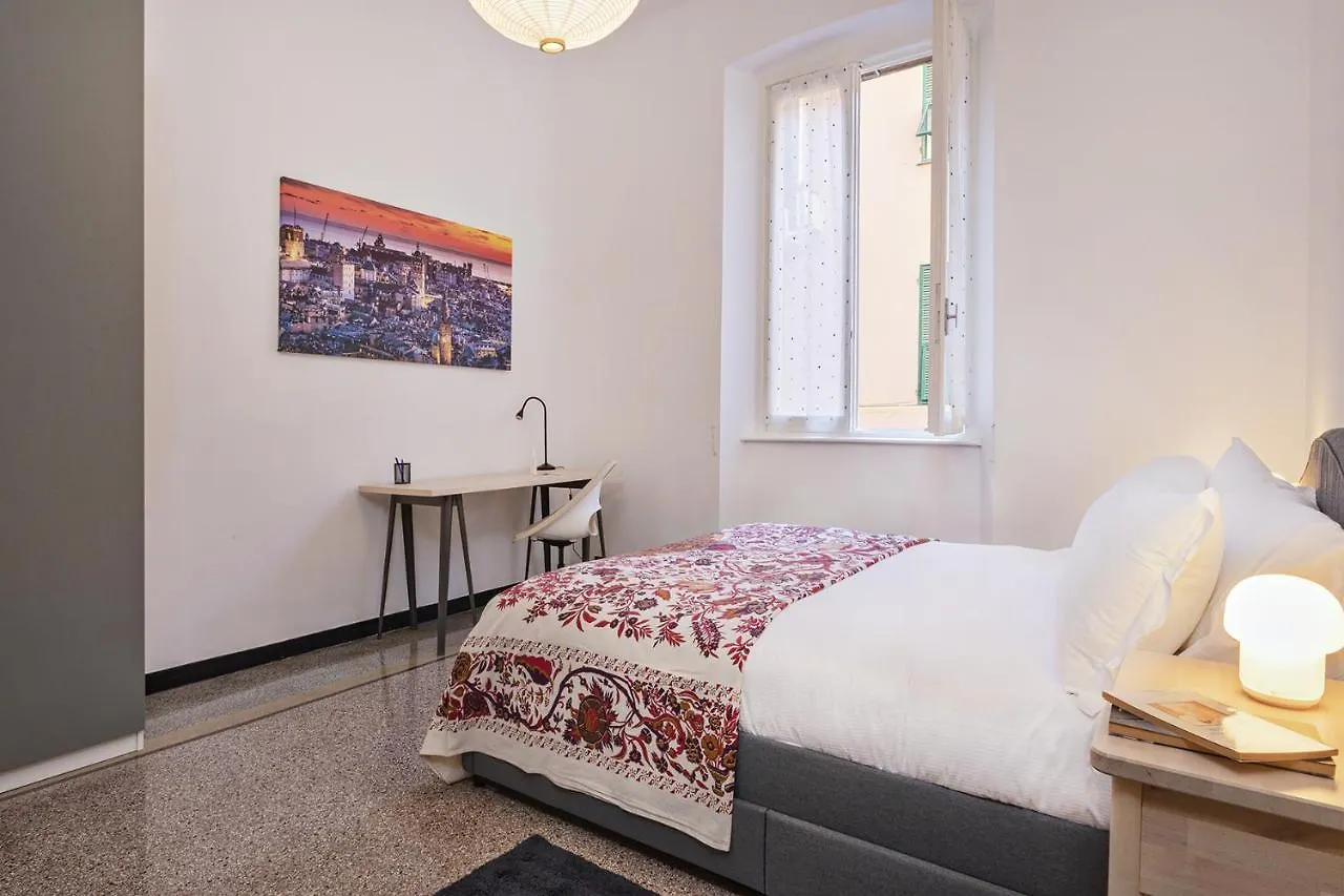 Central & Cozy Apartment By Wonderful Italy Genova Italia