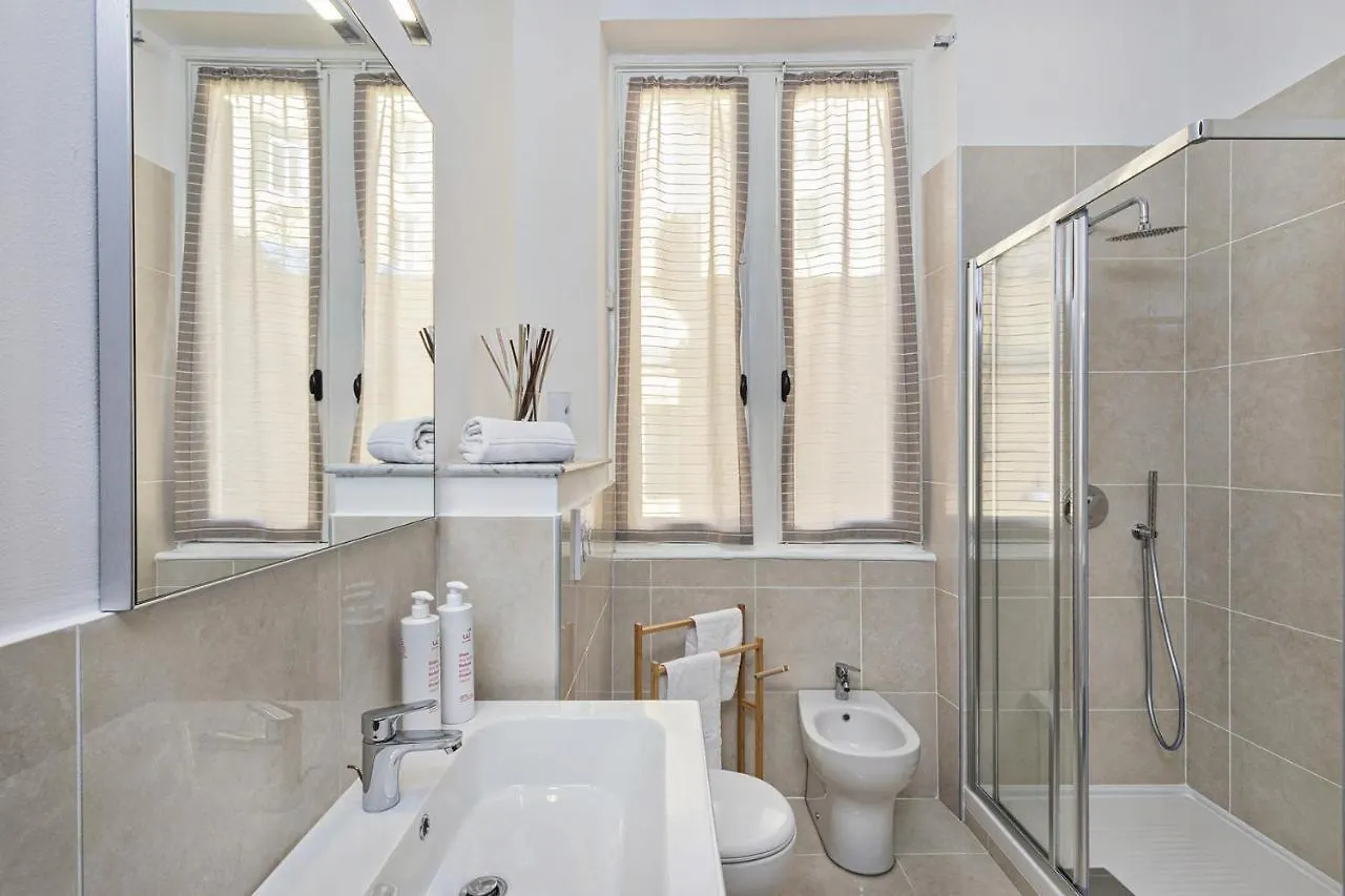 Central & Cozy Apartment By Wonderful Italy Genova